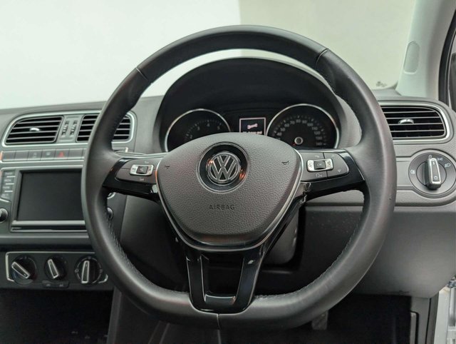 USED 2015 15 VOLKSWAGEN POLO 1.2 Polo SE TSi 5dr CLICK+COLLECT / HOME DELIVERY
