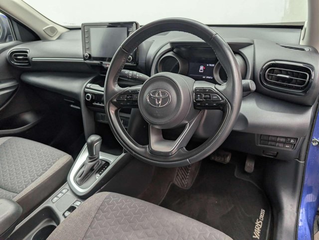 USED 2022 72 TOYOTA YARIS CROSS 1.5 Yaris Cross Icon HEV Auto 5dr CLICK+COLLECT / HOME DELIVERY