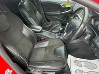 USED 2016 66 VOLVO V40 2.0 D4 R-Design Hatchback 5dr Diesel Manual Euro 6 (s/s) (190 ps) 