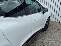 USED 2017 17 RENAULT CLIO 1.5 dCi Dynamique S Nav Hatchback 5dr Diesel Manual Euro 6 (s/s) (90 ps) &pound;20 A YEAR ROAD TAX