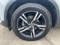 USED 2021 21 VOLVO XC40 1.5 T3 R-Design SUV 5dr Petrol Auto Euro 6 (s/s) (163 ps) 