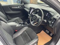 USED 2021 21 VOLVO XC40 1.5 T3 R-Design SUV 5dr Petrol Auto Euro 6 (s/s) (163 ps) 