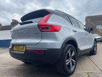 USED 2021 21 VOLVO XC40 1.5 T3 R-Design SUV 5dr Petrol Auto Euro 6 (s/s) (163 ps) 