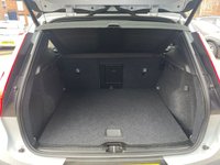 USED 2021 21 VOLVO XC40 1.5 T3 R-Design SUV 5dr Petrol Auto Euro 6 (s/s) (163 ps) 