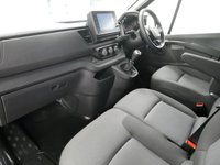 USED 2023 72 RENAULT TRAFIC SL28 2.0 BLUEDCI 130 BHP SWB BUSINESS PLUS + EDITION CARPLAY | AIR CON | PLUS EDITION !