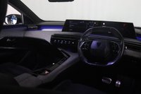 USED 2024 74 PEUGEOT E-3008 73kWh GT Auto 5dr 