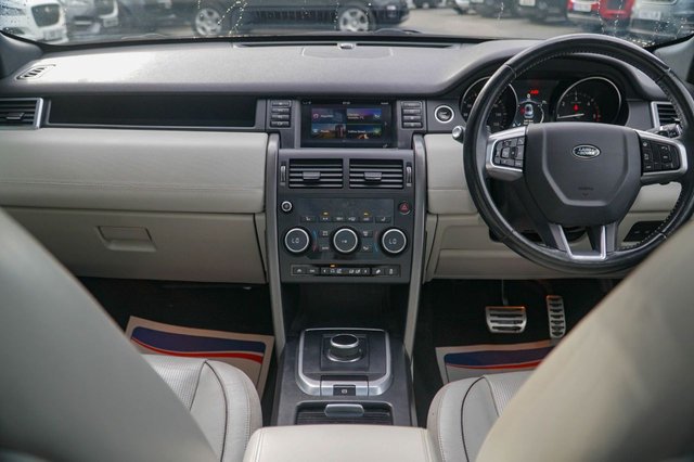 View our LAND ROVER DISCOVERY SPORT