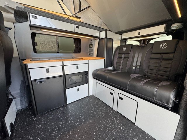 View our VOLKSWAGEN TRANSPORTER