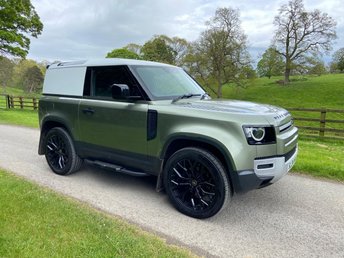 View our LAND ROVER DEFENDER