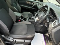 USED 2019 69 NISSAN QASHQAI 1.3 DIG-T N-Connecta SUV 5dr Petrol Manual Euro 6 (s/s) (140 ps) * MIRROR PLAY * PARKING CAMERA * 2 KEYS * GLASS ROOF * FOLDING MIRRORS * FULL NISSAN SERVICE HISTORY *