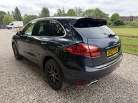 USED 2013 63 PORSCHE CAYENNE DIESEL ESTATE 3.0 TD V6 SUV 5dr Diesel Tiptronic 4WD Euro 5 (s/s) (240 ps) 