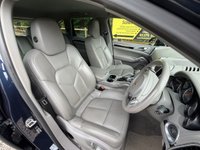 USED 2013 63 PORSCHE CAYENNE DIESEL ESTATE 3.0 TD V6 SUV 5dr Diesel Tiptronic 4WD Euro 5 (s/s) (240 ps) 