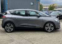 USED 2017 17 RENAULT SCENIC 1.5 dCi Dynamique Nav MPV 5dr Diesel Manual Euro 6 (s/s) (110 ps) - F/S/H - SAT NAV - PART LEATHER - P/SENSORS - BLUETOOTH - CRUISE - &pound;20 ROAD TAX - TIMING BELT & WATER PUMP REPLACED