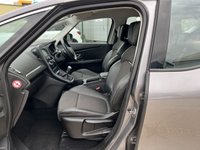 USED 2017 17 RENAULT SCENIC 1.5 dCi Dynamique Nav MPV 5dr Diesel Manual Euro 6 (s/s) (110 ps) - F/S/H - SAT NAV - PART LEATHER - P/SENSORS - BLUETOOTH - CRUISE - &pound;20 ROAD TAX - TIMING BELT & WATER PUMP REPLACED