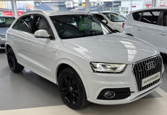 View our AUDI Q3