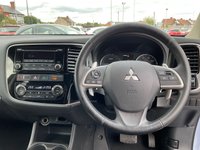 USED 2015 65 MITSUBISHI OUTLANDER 2.0h 12kWh GX3h SUV 5dr Petrol Plug-in Hybrid CVT 4WD Euro 5 (s/s) (200 ps) 