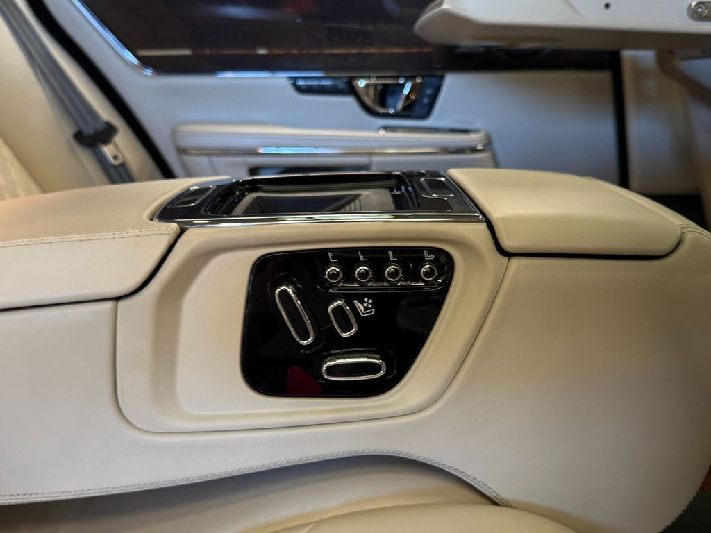 USED 2016 66 JAGUAR XJ 5.0 V8 Autobiography Saloon 4dr Petrol Auto Euro 6 (s/s) (LWB) (510 ps) 