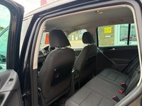 USED 2011 11 VOLKSWAGEN TIGUAN 2.0 TDI BlueMotion Tech Match SUV 5dr Diesel Manual 2WD Euro 5 (s/s) (140 ps) F.S.H 12 Service stamps great example
