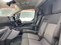 USED 2022 22 PEUGEOT EXPERT 1.5 BLUE HDI PROFESSIONAL PREMIUM LWB 100BHP. METALLIC SILVER. AIRCON. 1 OWNER. PX METALLIC SILVER. L2 LWB. AIRCON. SENSORS. PREMIUM.