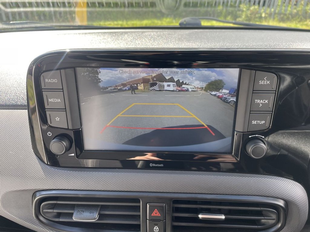 USED 2020 70 HYUNDAI I10 1.0 SE Connect Hatchback 5dr Petrol Manual Euro 6 (s/s) (67 ps) Rear Camera, Lane Departure