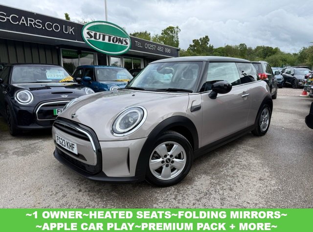 View our MINI Hatch 1.5 Cooper Classic Hatchback 3dr Petrol Steptronic Euro 6 (s/s) (136 ps)