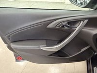 USED 2013 63 VAUXHALL ASTRA 2.0 CDTi Elite Hatchback 5dr Diesel Auto Euro 5 (165 ps) **NAV*Cruise*Leather**
