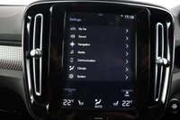 USED 2019 19 VOLVO XC40 2.0 D4 R-Design Pro SUV 5dr Diesel Auto AWD Euro 6 (s/s) (190 ps) 1 OWNER