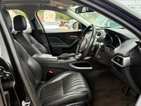 USED 2017 17 JAGUAR F-PACE 2.0 D180 Portfolio Auto AWD Euro 6 (s/s) 5dr PAN ROOF REAR CAM H WHEEL ETC