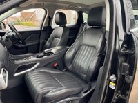 USED 2017 17 JAGUAR F-PACE 2.0 D180 Portfolio Auto AWD Euro 6 (s/s) 5dr PAN ROOF REAR CAM H WHEEL ETC
