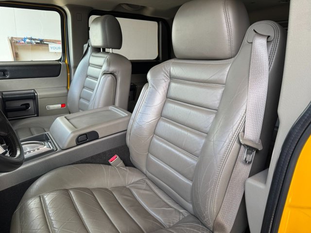 View our HUMMER H2