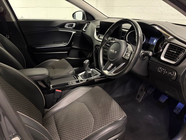 View our KIA XCEED