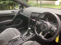 USED 2019 19 VOLKSWAGEN GOLF 2.0 TDI R-Line Hatchback 5dr Diesel DSG Euro 6 (s/s) (150 ps) *2.0 TDI R-LINE DSG* PARKING AID-SAT NAV-CRUISE CTRL-X2 KEYS