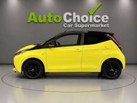 USED 2017 17 TOYOTA AYGO 1.0 VVT-i x-cite 3 Yellow Bi-Tone Hatchback 5dr Petrol Manual Euro 6 (68 ps) in Blackburn Finance Available 12 to 84 Months