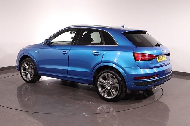 View our AUDI Q3