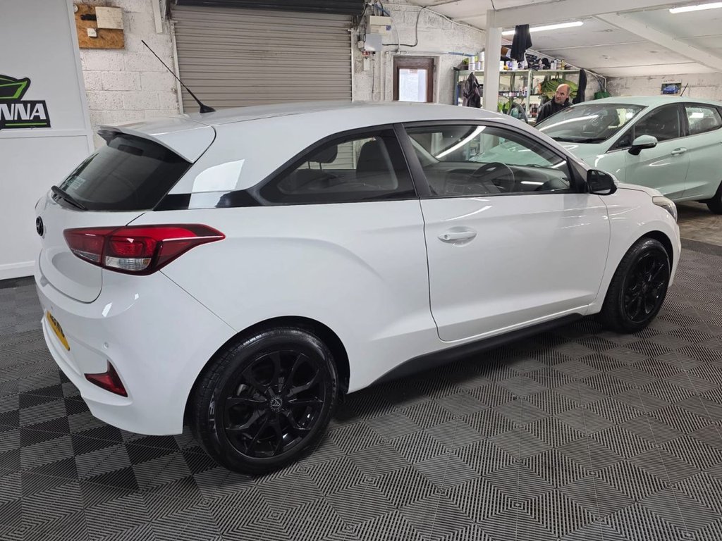 USED 2015 L HYUNDAI I20 1.2 SE Coupe 3dr Petrol Manual Euro 6 (84 ps) Bluetooth - Parking Sensors!