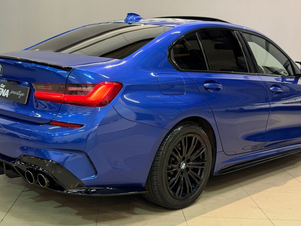USED 2019 69 BMW 3 SERIES 2.0 330e 12kWh M Sport Saloon 4dr Petrol Plug-in Hybrid Auto Euro 6 (s/s) (292 ps) 