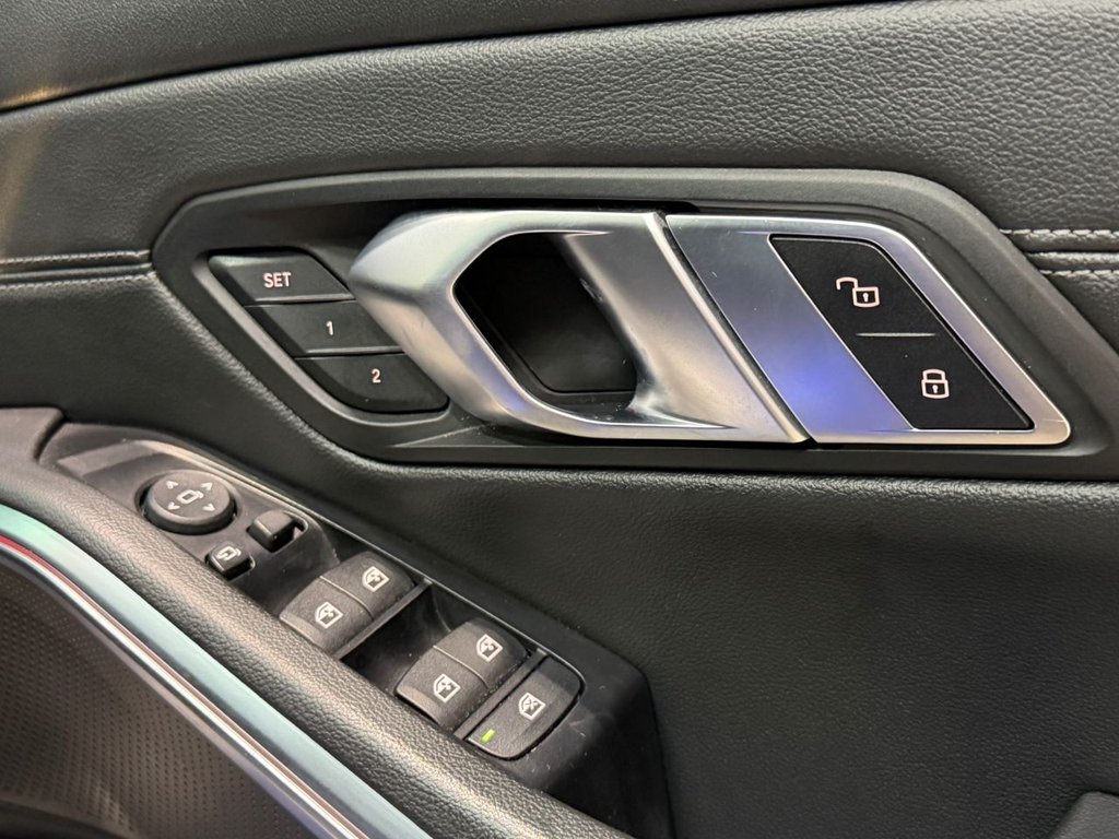 USED 2019 69 BMW 3 SERIES 2.0 330e 12kWh M Sport Saloon 4dr Petrol Plug-in Hybrid Auto Euro 6 (s/s) (292 ps) 