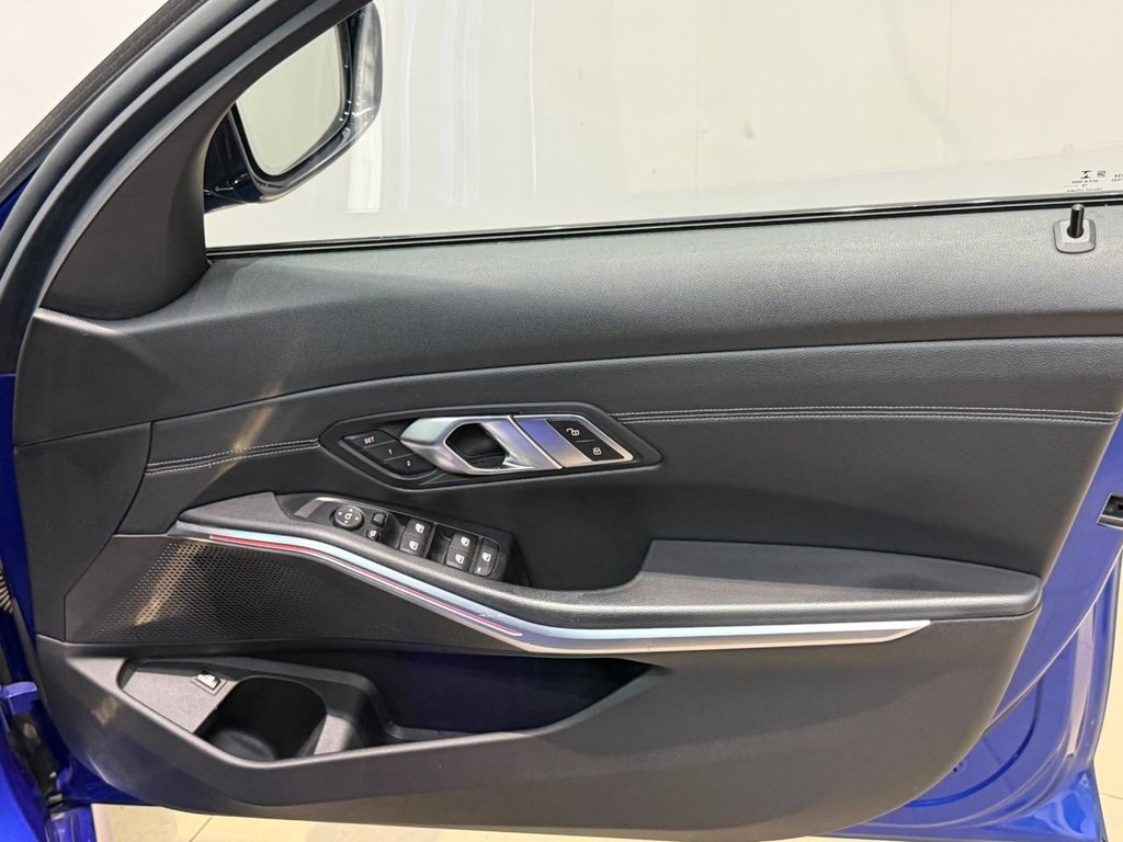 USED 2019 69 BMW 3 SERIES 2.0 330e 12kWh M Sport Saloon 4dr Petrol Plug-in Hybrid Auto Euro 6 (s/s) (292 ps) 