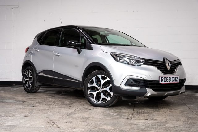View our RENAULT CAPTUR