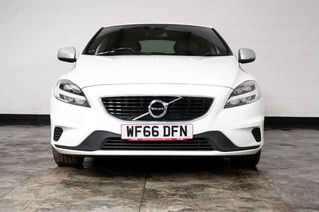 View our VOLVO V40