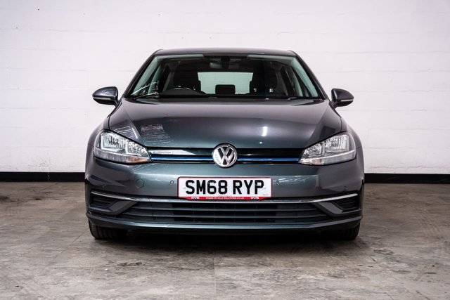 View our VOLKSWAGEN GOLF