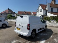 USED 2024 24 VAUXHALL COMBO 1.5 Turbo D 2300 Pro Panel Van 5dr Diesel Manual SWB Euro 6 (s/s) (100 ps) NEW SHAPE - 3 SEAT