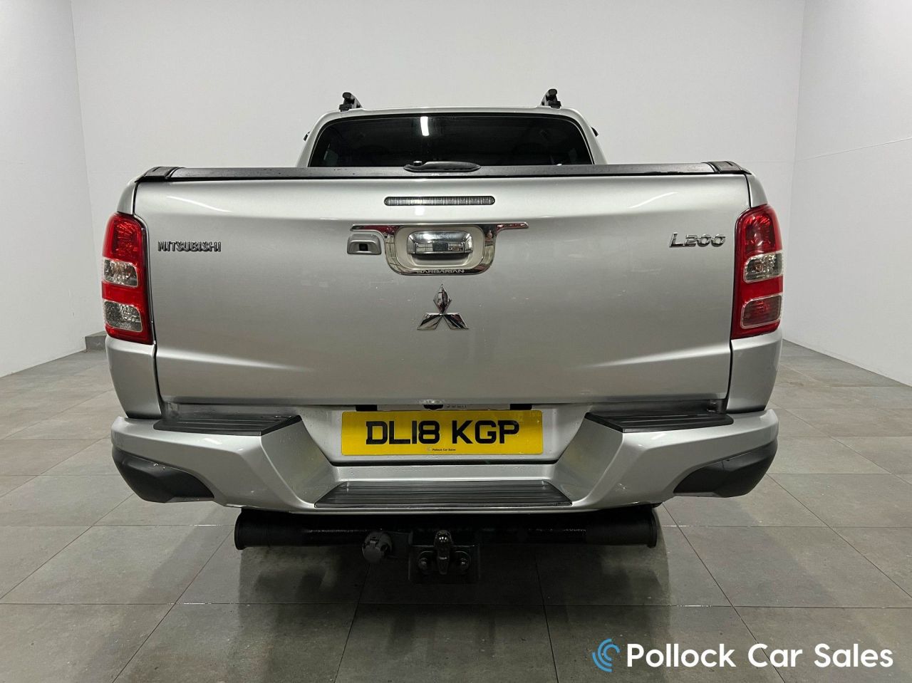 2018 MITSUBISHI L200 2.4 DI-D DC Barbarian Pickup Double Cab 4dr Diesel Auto 4WD Euro 6 (178 ps) - vehicle photo 15 for sale on PureCar