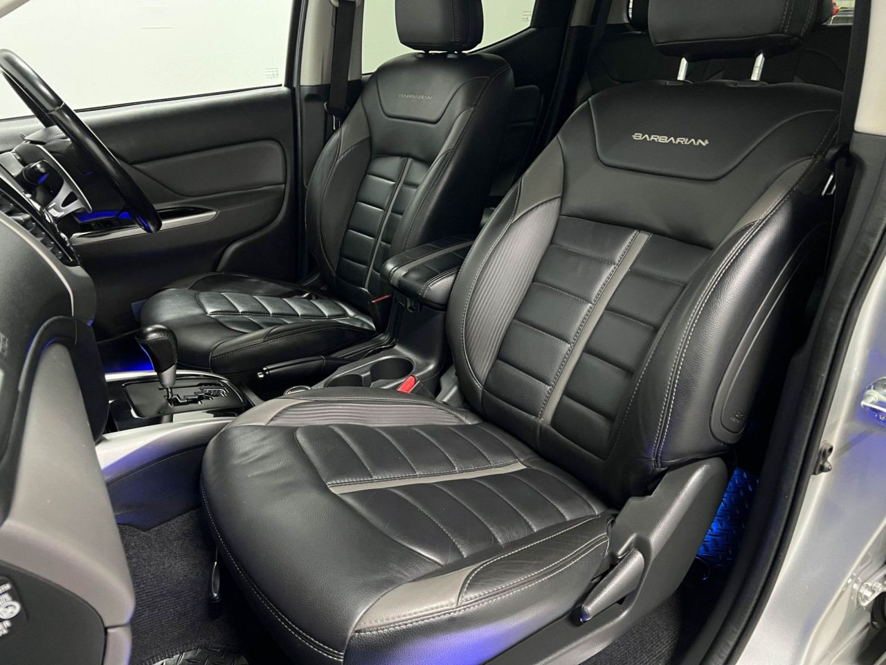 2018 MITSUBISHI L200 2.4 DI-D DC Barbarian Pickup Double Cab 4dr Diesel Auto 4WD Euro 6 (178 ps) - vehicle photo 31 for sale on PureCar
