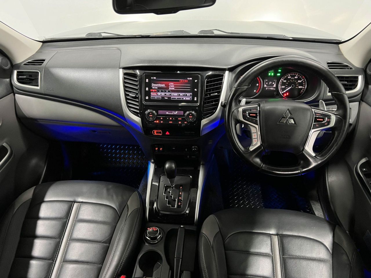 2018 MITSUBISHI L200 2.4 DI-D DC Barbarian Pickup Double Cab 4dr Diesel Auto 4WD Euro 6 (178 ps) - vehicle photo 38 for sale on PureCar