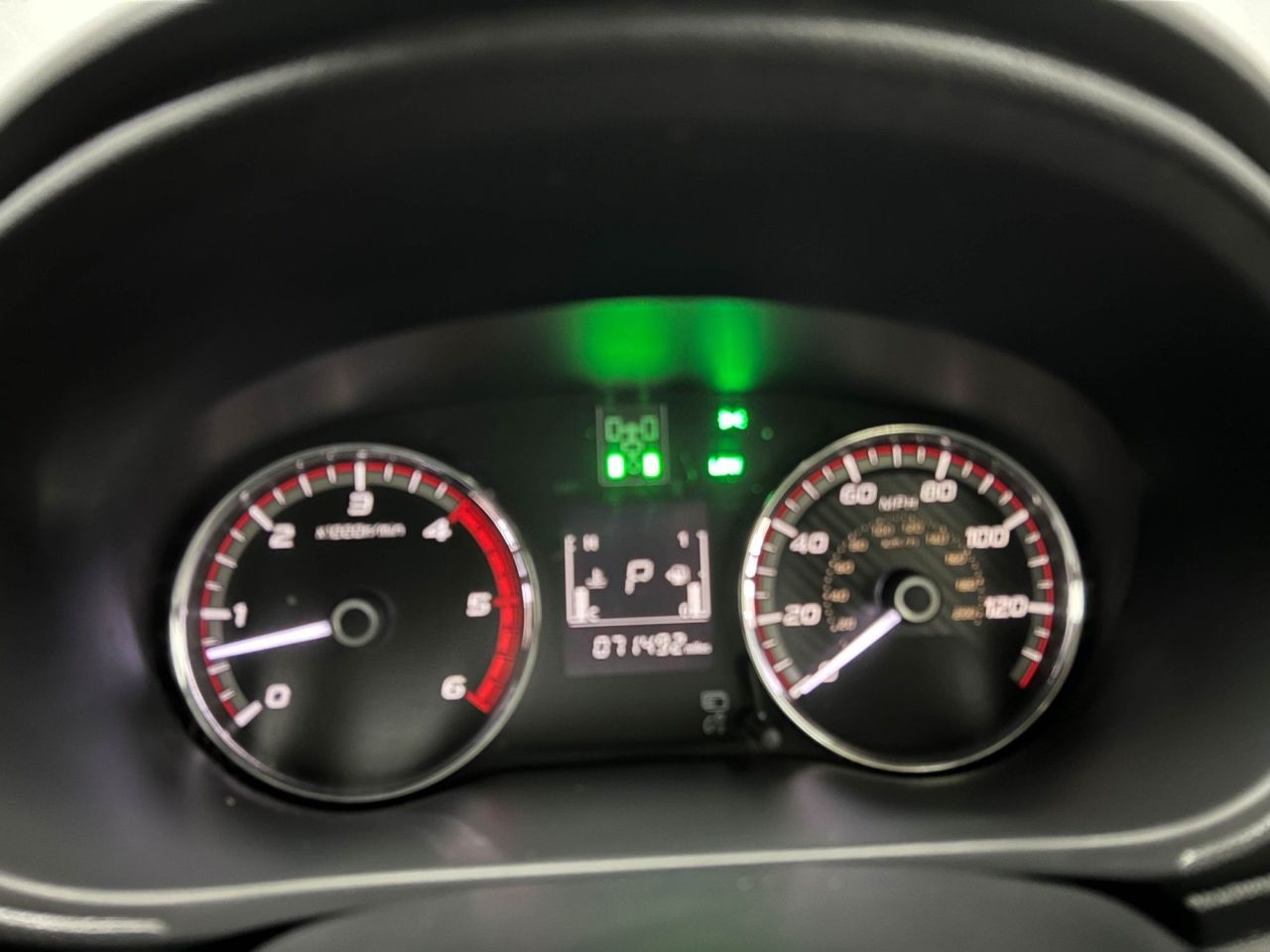 2018 MITSUBISHI L200 2.4 DI-D DC Barbarian Pickup Double Cab 4dr Diesel Auto 4WD Euro 6 (178 ps) - vehicle photo 41 for sale on PureCar