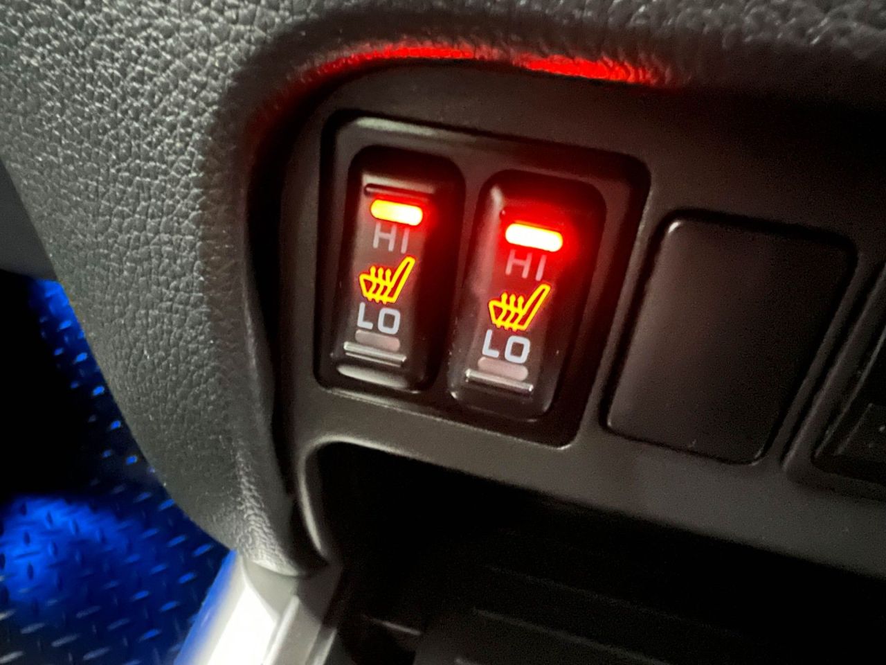 2018 MITSUBISHI L200 2.4 DI-D DC Barbarian Pickup Double Cab 4dr Diesel Auto 4WD Euro 6 (178 ps) - vehicle photo 48 for sale on PureCar