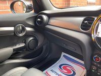 USED 2022 22 MINI HATCH 1.5 Cooper Exclusive Hatchback 5dr Petrol Steptronic Euro 6 (s/s) (136 ps) 