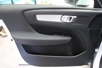 USED 2019 69 VOLVO XC40 2.0 D3 Momentum Pro Auto AWD Euro 6 (s/s) 5dr ELECTRIC MEMORY DRIVERS SEAT