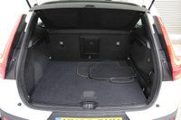 USED 2019 69 VOLVO XC40 2.0 D3 Momentum Pro Auto AWD Euro 6 (s/s) 5dr ELECTRIC MEMORY DRIVERS SEAT